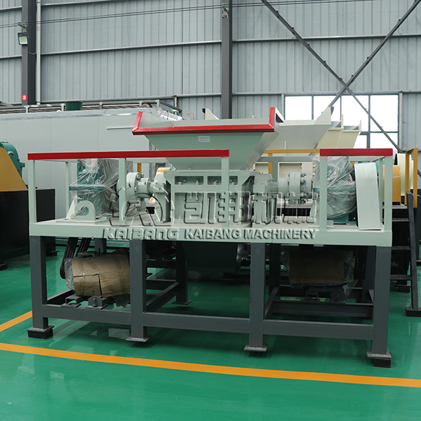 Double shaft shredder